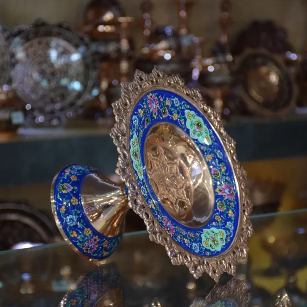 تصویر اصلی شیرینی‌خوری پایه‌دار مسی میناکاری دست‌ساز از کاتالوگ حامی